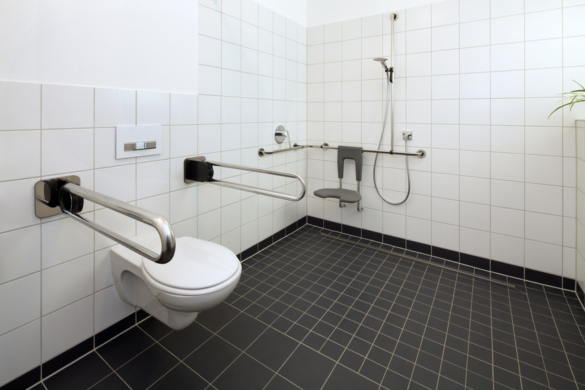 Behindertengerechtes Badezimmer